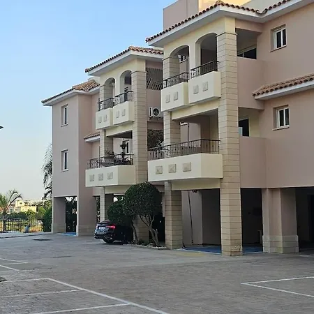 Majestic Garden One Bedroom Apartment