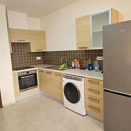 Majestic Garden One Bedroom