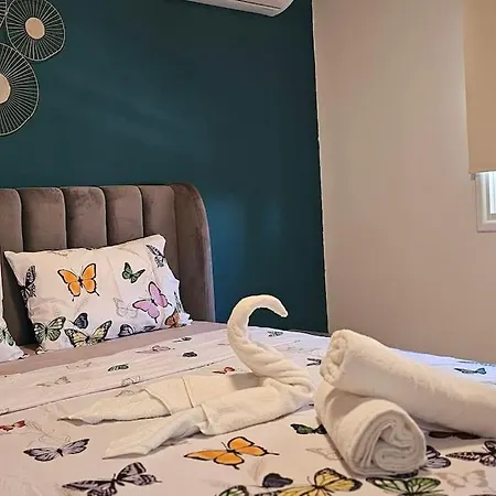 Majestic Garden One Bedroom Apartment